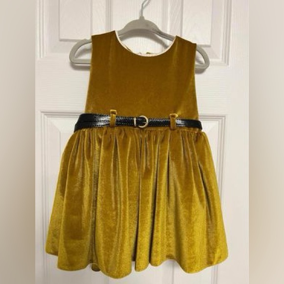 Girls 1 yr Velvet Dress and Jacket set - Picture 3 of 4